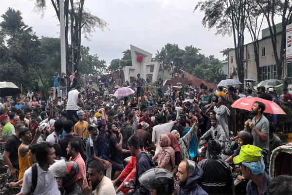 শেখ হাসিনার দেশত্যাগে সিলেটে বিজয় উল্লাস