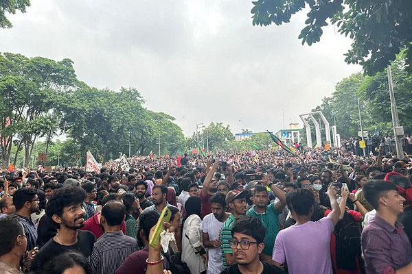 বাংলাদেশে সংখ্যালঘু নির্যাতন নিয়ে ভারতের কিছু গণমাধ্যম আতঙ্ক ছড়াচ্ছে