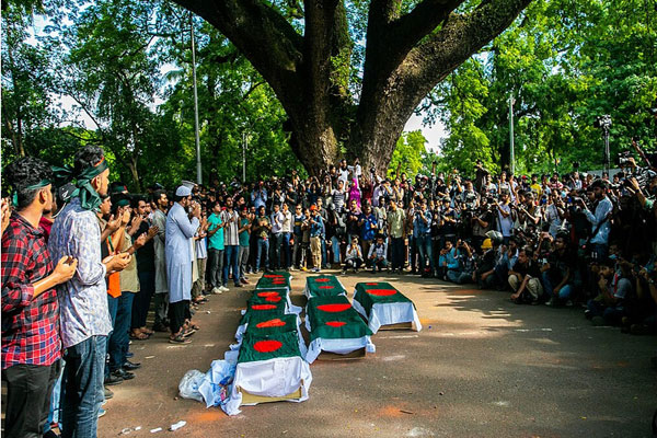 মাসিক ১৫ ও ২০ হাজার টাকা করে ভাতা পাবেন ‘জুলাই শহীদ’ ও ‘যোদ্ধারা’