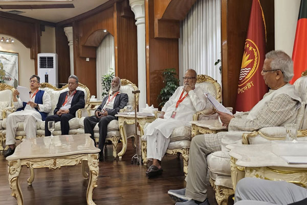 বিতর্কিতদের বাদ দিয়ে উপদেষ্টা পরিষদ পুনর্গঠনের দাবি জানিয়েছে বিএনপি