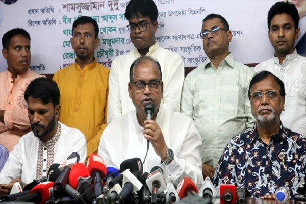 দ্রুত নির্বাচন দিলে দেশ রক্ষা পাবে : শামসুজ্জামান দুদু
