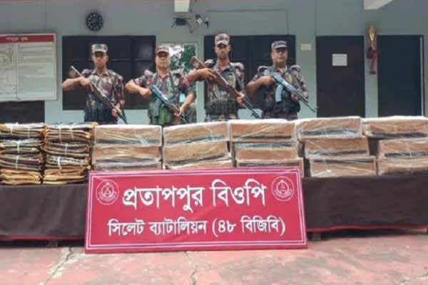 সিলেট সীমান্তে কোটি টাকা মূল্যের চোরাই পণ্য জব্দ