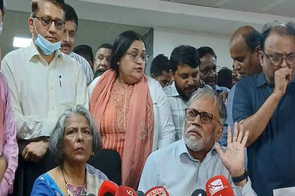 ৭ শিশু এতটাই পুড়েছে যে শনাক্তই করা যায়নি