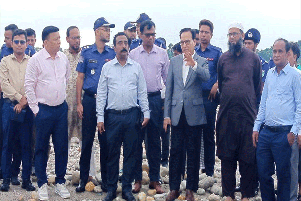 সাদাপাথরে হরিলুটকারী কোনো প্রভাবশালী ছাড় পাবে না: জনপ্রশাসন সচিব