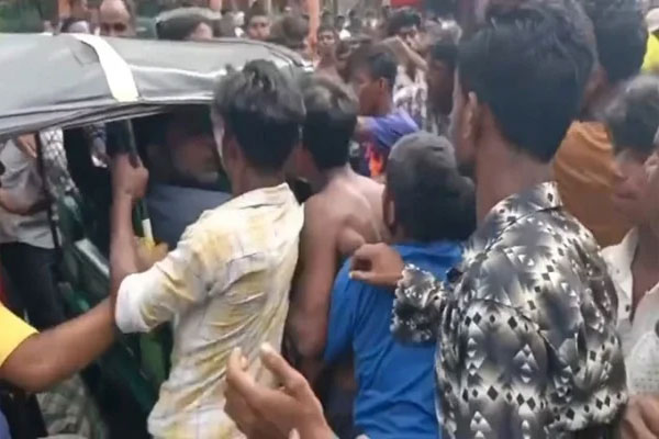 সিলেটে সিএনজি অটো, কার ও মাইক্রোবাস ভাংচুরের প্রতিবাদে শ্রমিক সমাবেশ