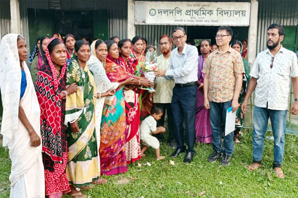 চা শ্রমিকরা এখন নিজেদের অধিকারের কথা বলতে পারেন: শ্রম ও কর্মসংস্থান সচিব