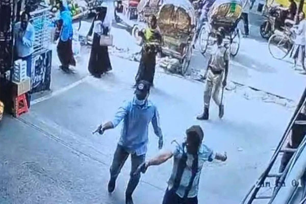 দুর্বৃত্তদের এলোপাতাড়ি গুলিতে ১জন নিহত