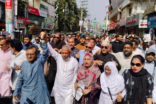 খন্দকার মুক্তাদিরের পক্ষে মাঠে নামলেন আরিফ