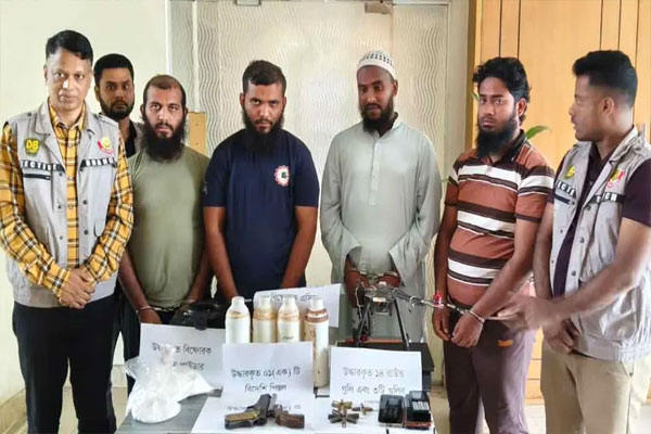 অস্ত্র-ড্রোনসহ ‘উগ্রবাদী’ সংগঠনের ৪ সদস্য গ্রেপ্তার