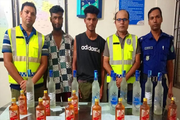 মৌলভীবাজারে ২২ বোতল ভারতীয় মদসহ আটক ২ যুবক