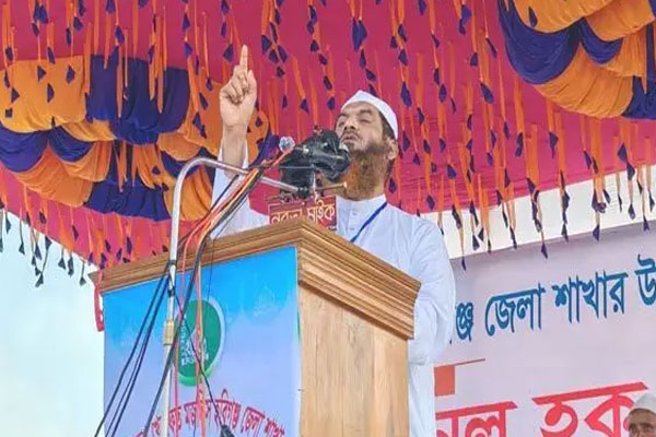 বিএনপি জাতির সঙ্গে বেইমানি করতে ৬ মিনিট সময় নেয় না: মামুনুল হক